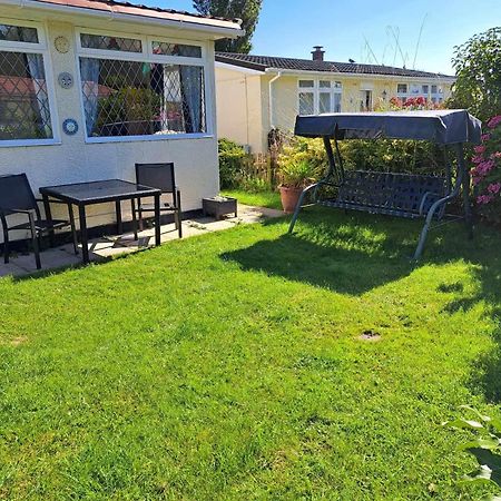 Beach & Tonic Beachside Chalet Humberston Екстер'єр фото