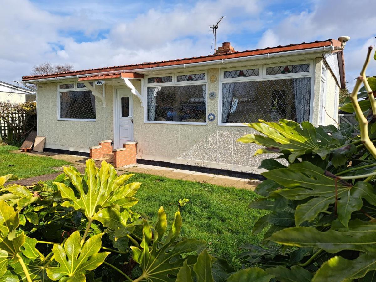 Beach & Tonic Beachside Chalet Humberston Екстер'єр фото