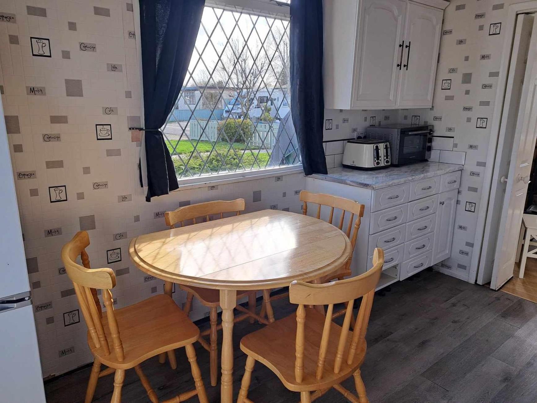 Beach & Tonic Beachside Chalet Humberston Екстер'єр фото